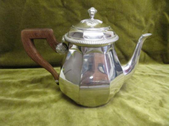 ０５９　シルバーポット 20世紀初めのフランス様式の八角形シルバーポット スターリングシルバー製