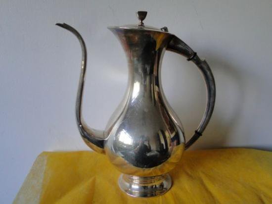 １０８　シルバーポット スターリングシルバー 大きめコーヒーポット シルバー950  アートデコデザイン 1950年製