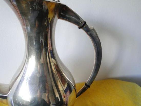 １０８　シルバーポット スターリングシルバー 大きめコーヒーポット シルバー950  アートデコデザイン 1950年製