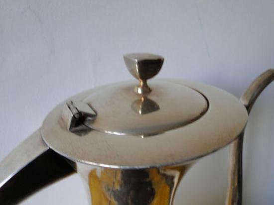 １０８　シルバーポット スターリングシルバー 大きめコーヒーポット シルバー950  アートデコデザイン 1950年製