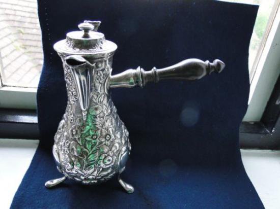 １１３　シルバーポット アンティーク品 スターリングシルバーのチョコレートポット 1750年フランス製 刻印有り