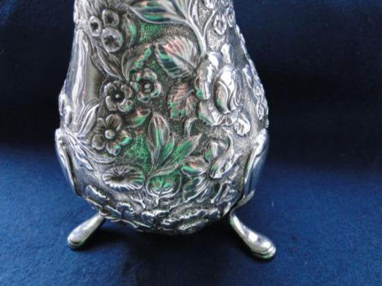 １１３　シルバーポット アンティーク品 スターリングシルバーのチョコレートポット 1750年フランス製 刻印有り