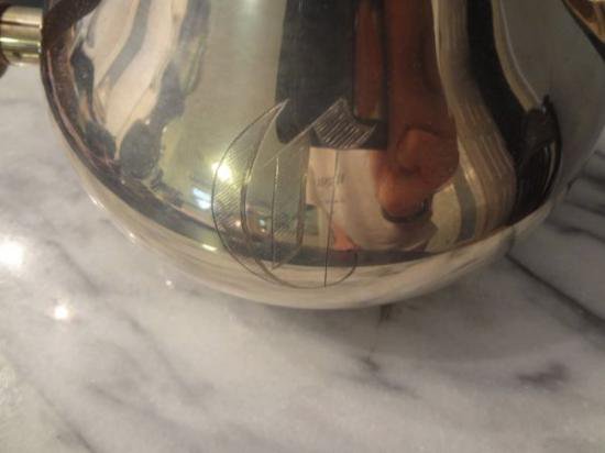 １２０　シルバーポット スターリングシルバーティーポットケトル 木製ハンドル 英国製