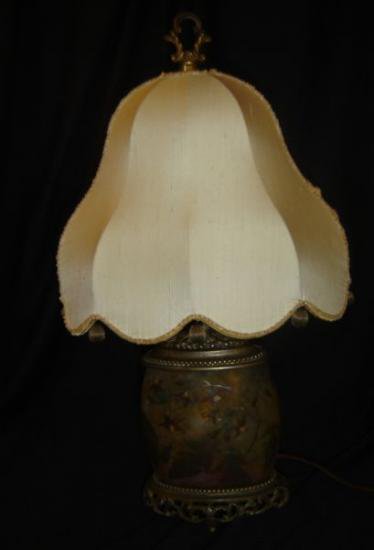 アンティーク　ドームナンシー　茄子の花のテーブルランプ