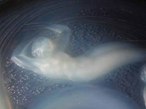 ルネ　ラリック　乳白色ガラス製　「Ondines（オンディーヌ）」　飾り皿