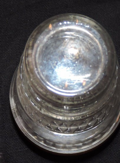 ２２５　ルネ　ラリック　ブルグイユの瓶とグラスのセット