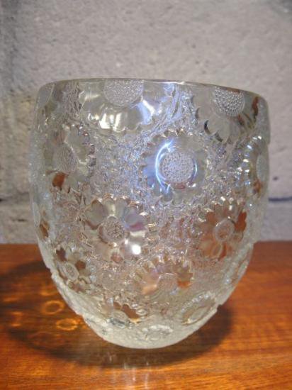 ２５１　ヒナギクの花瓶　ルネ　ラリック　サイン入り　18cm