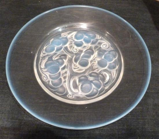 ２６２　ルネ　ラリック　プレート　オパルセント　直径23.5cm