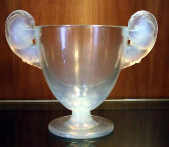 ２７８　ルネ・ラリック　オパルセントガラスの花瓶