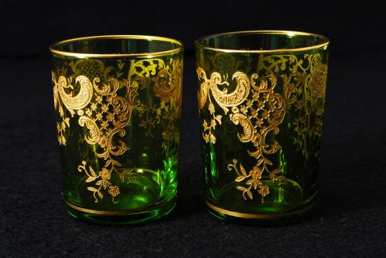 ０４２　バカラ サンルイ リーフモチーフ 金彩グリーンクリスタル グラス2客セット