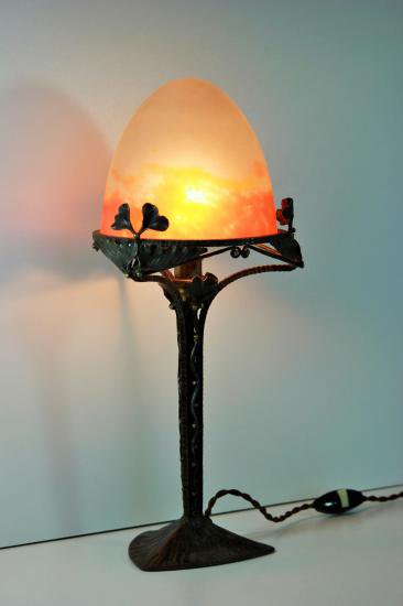 ０４９　ミューラー兄弟　銀杏の装飾のランプ