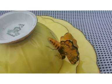 １４５　エインズレイ　バタフライハンドル　カップ＆ソーサーとプレート