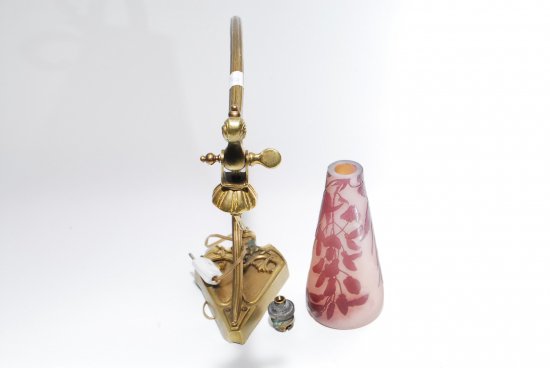 エミールガレ　藤花模様のランプ