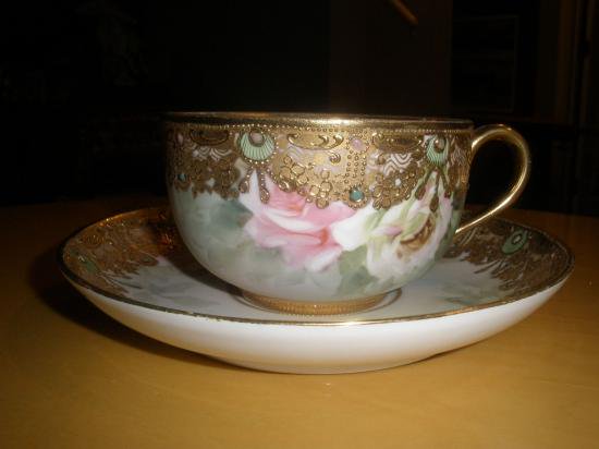 ０８６　オールドノリタケ　金彩ビーズ花柄カップ＆ソーサー