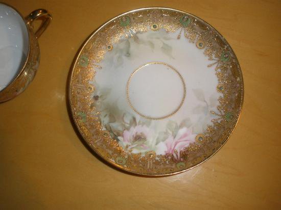０８６　オールドノリタケ　金彩ビーズ花柄カップ＆ソーサー