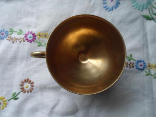 ０９０　オールドノリタケ　風景の小窓と金彩のカップ＆ソーサー