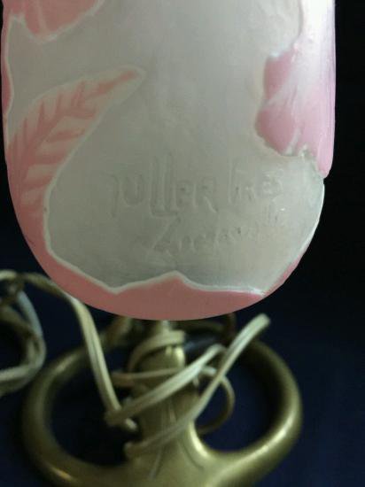 ０５４　ミューラー兄弟　フクシアの花のチューリップランプ