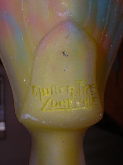 ０５５　ミューラー兄弟　オレンジ色のシーリングランプ