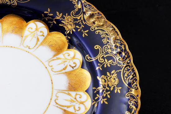 １４６　エインズレイ 金彩コバルト キャビネットセット