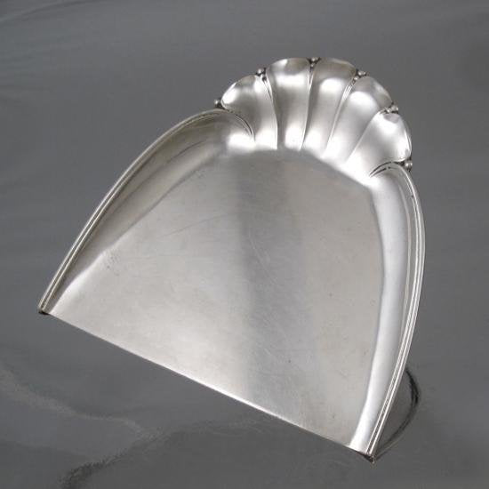 １９９　クリストフル Christofle　ギャレア　アール・ヌーヴォーシルバープレート ブレッドトレー＆パンくず取りセット