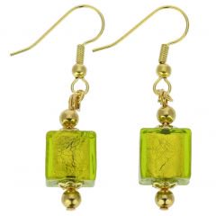 ５６３　ベネチアングラス　アンティコ・テソーロ　キューブピアス