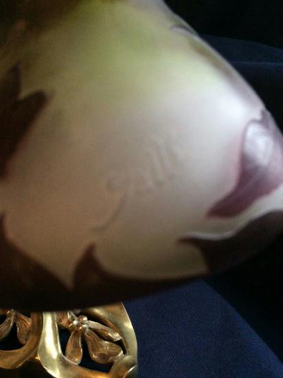 エミールガレ　クレマチスの花模様のテーブルランプ