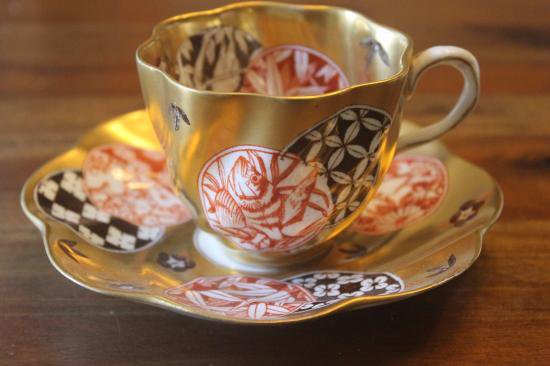 ００９　コールポート　金彩　和柄のティーカップ＆ソーサー
