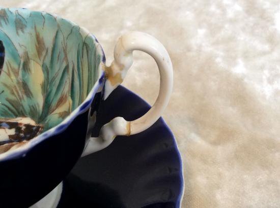 １４８　エインズレイ　蝶のカップ＆ソーサー