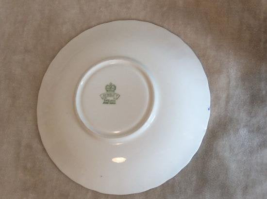 １４８　エインズレイ　蝶のカップ＆ソーサー