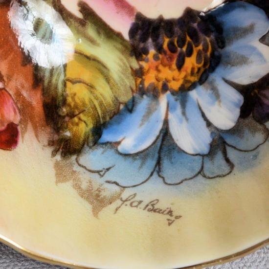 １５１　エインズレイ　花模様のカップ＆ソーサー　赤