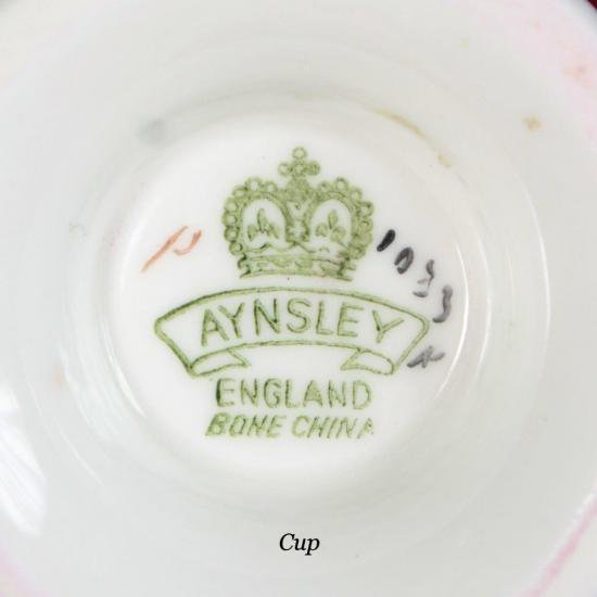 １５１　エインズレイ　花模様のカップ＆ソーサー　赤