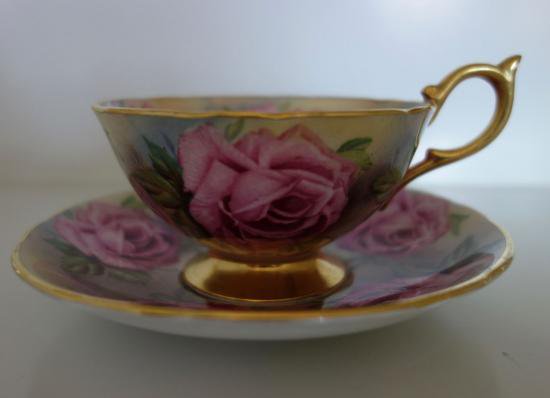 １５４　エインズレイ　キャベツローズのカップ＆ソーサー