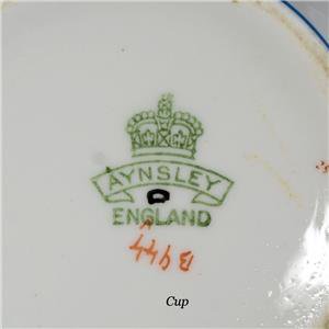 １５５　エインズレイ　花の持ち手のティーカップ＆ソーサー