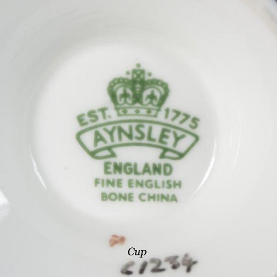 156 エインズレイ 帆船のティーカップ＆ソーサー – アンティーク 