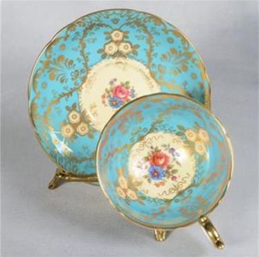 １５９　エインズレイ　ロビン・エッグ・ブルーのティーカップ＆ソーサー