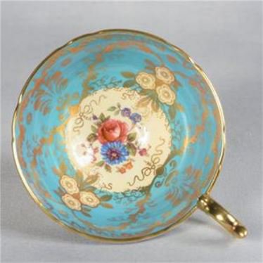 １５９　エインズレイ　ロビン・エッグ・ブルーのティーカップ＆ソーサー