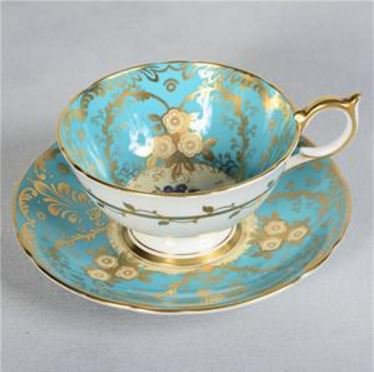 １５９　エインズレイ　ロビン・エッグ・ブルーのティーカップ＆ソーサー