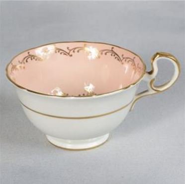 １６５　エインズレイ　花柄のティーカップ＆ソーサー　パステルピンク