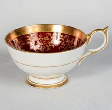 １６７　エインズレイ　果物柄のティーカップ＆ソーサー　深紅