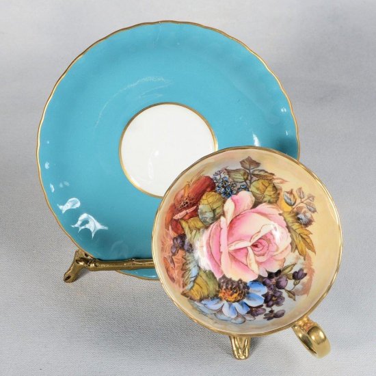 １７０　エインズレイ　果物柄のティーカップ＆ソーサー　水色