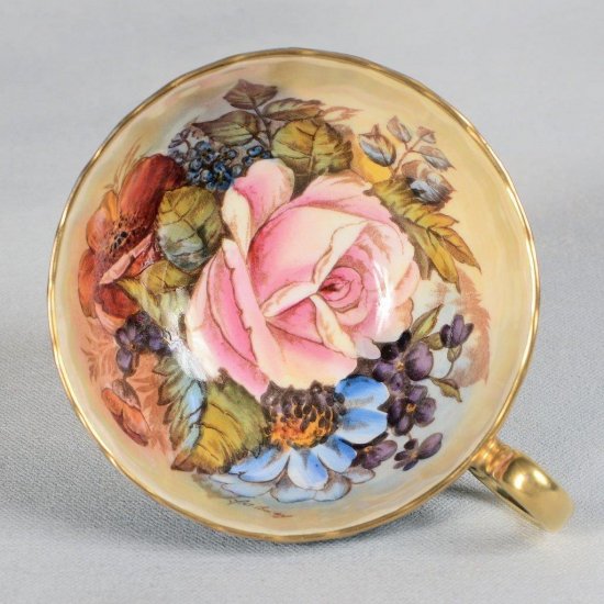 １７０　エインズレイ　果物柄のティーカップ＆ソーサー　水色