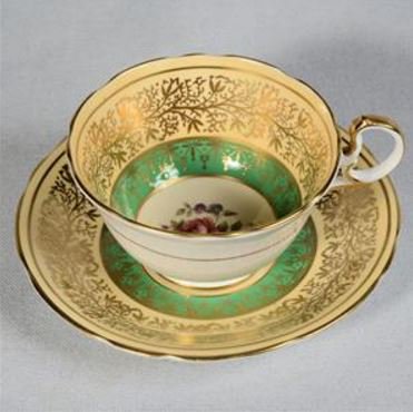 １７１　エインズレイ　花のティーカップ＆ソーサー　黄＆緑