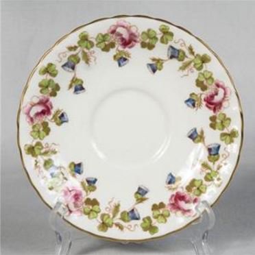 １７２　エインズレイ　ティーカップ＆ソーサー　エリザベス二世戴冠記念品