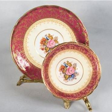 １８３　エインズレイ　お花のティーカップ＆ソーサー　赤／白