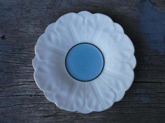 １８８　エインズレイ　蝶の持ち手のカップ＆ソーサー　白と青