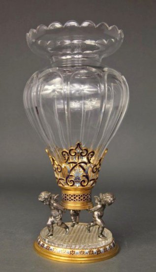 ０８３　バカラ　ブロンズと彫金を施した花瓶