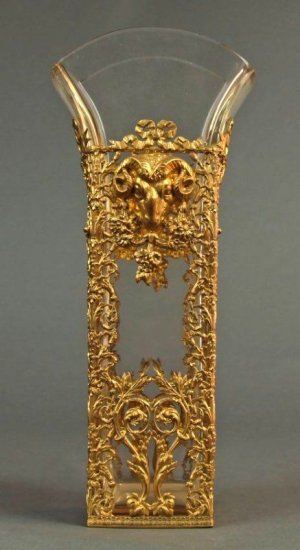 ０８８　バカラ　19世紀のフランス製ブロンズのバカラクリスタル花瓶