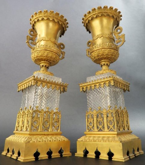 ０９９　バカラ　精巧なバカラ/ロシアのブロンズとクリスタルの花瓶