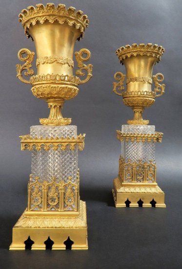 ０９９　バカラ　精巧なバカラ/ロシアのブロンズとクリスタルの花瓶