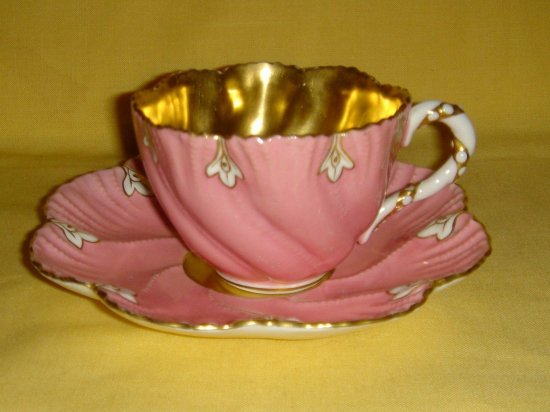 ０１６　コールポート　イギリス製　アンティーク　ピンクのカップ＆ソーサー